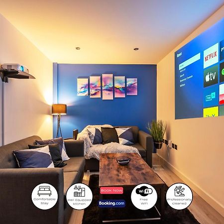 Spacious 1 Bedroom Apartment With 4K Cinema Experience By Green Haven Escapes In Bradford Bradford  Exterior photo
