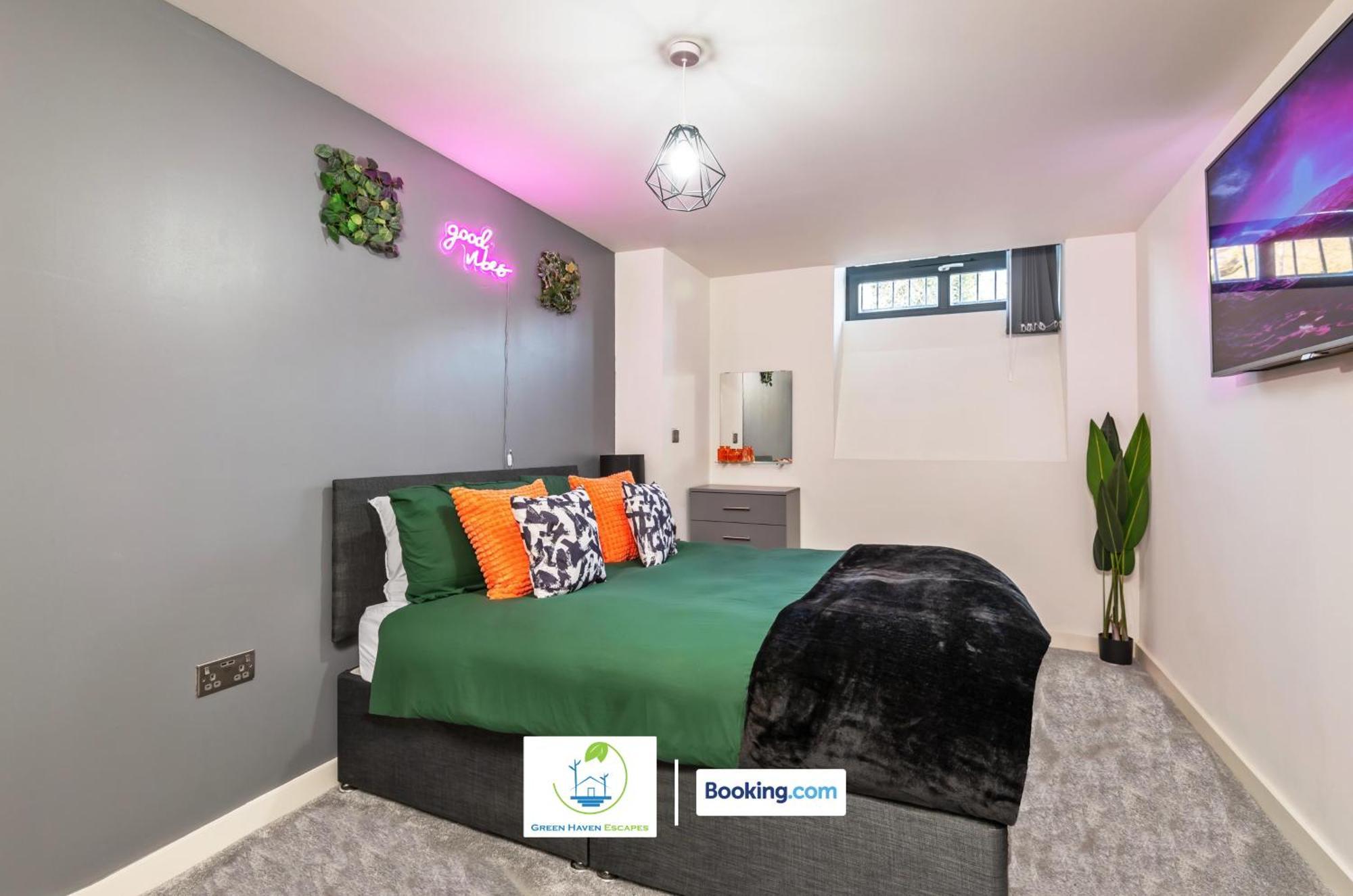 Spacious 1 Bedroom Apartment With 4K Cinema Experience By Green Haven Escapes In Bradford Bradford  Exterior photo
